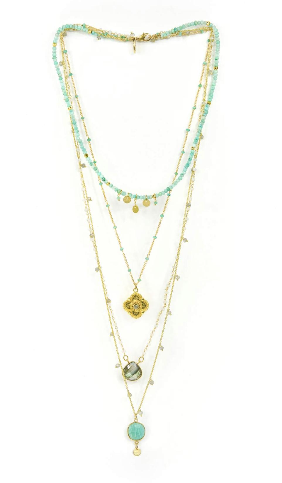 collier multi rangs