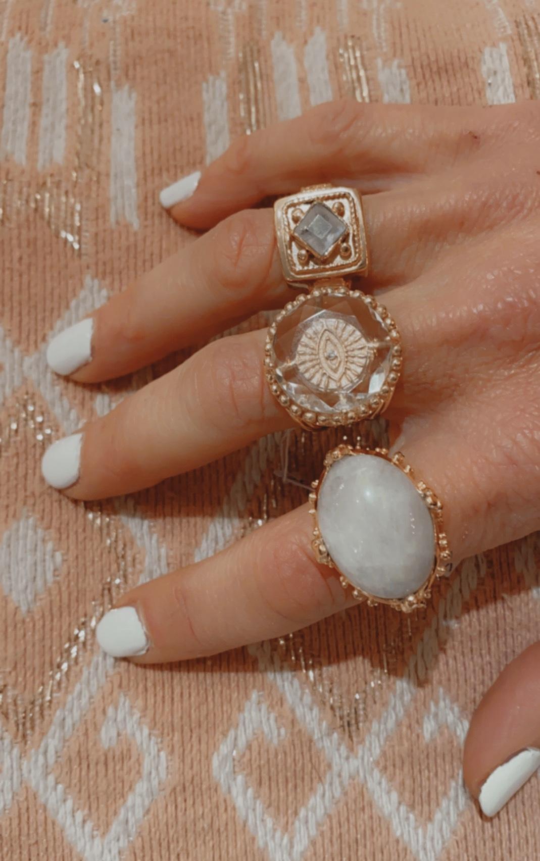 grosse bague pierre